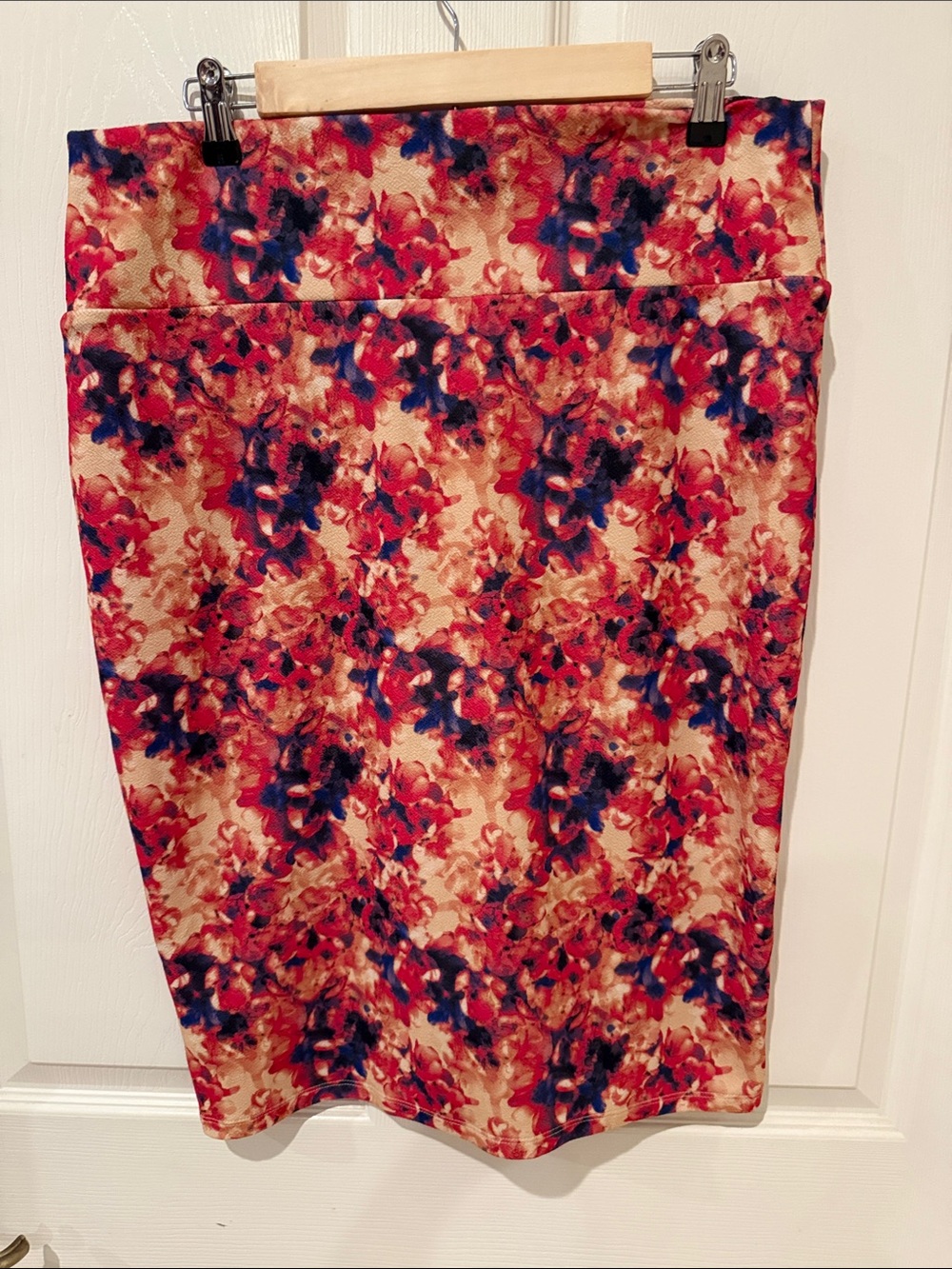 LuLaRoe Pencil Skirt in Red, Blue/Purple & Cream Floral Print